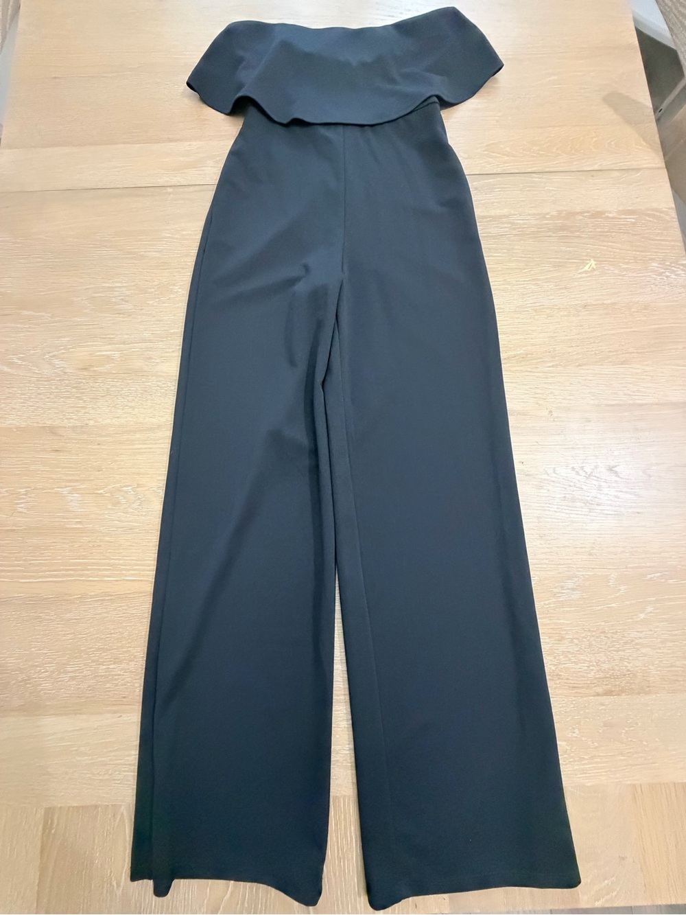 Elegant Strapless Black Wide-Leg Jumpsuit - Picture 2 of 5